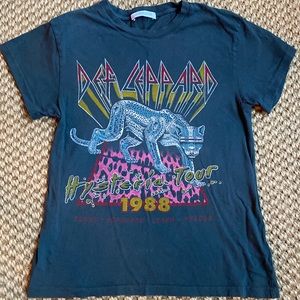 Dreammaker T shirt Size Small